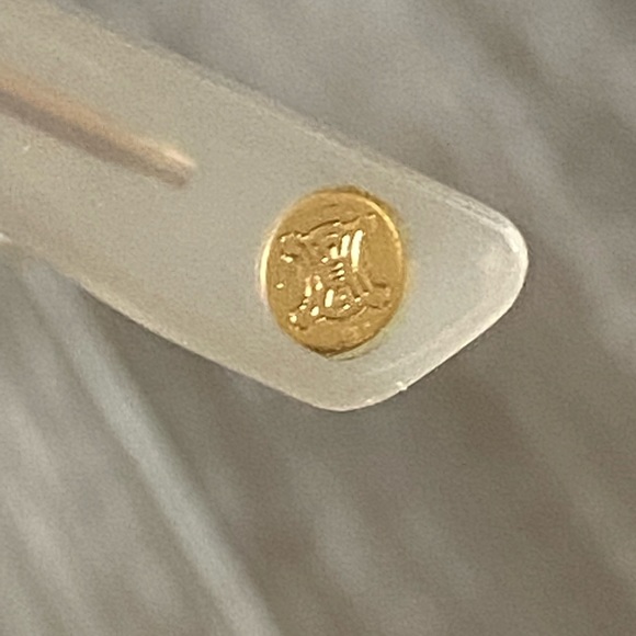 Celine authentic sunglasses. Good used conditions - Picture 7 of 11